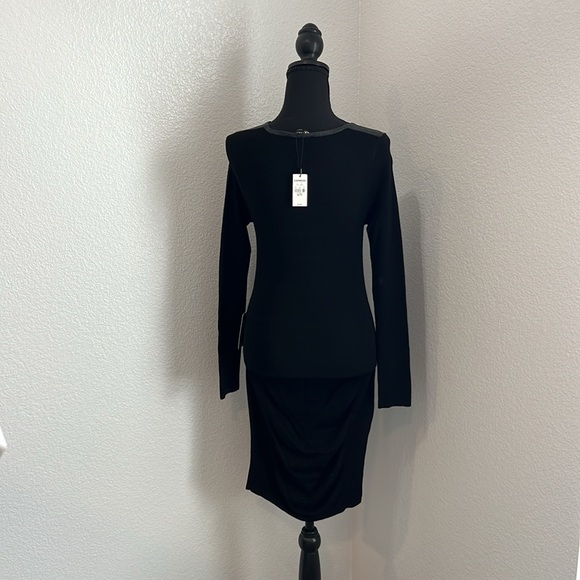 Fitted color block dress - Picture 3 of 3